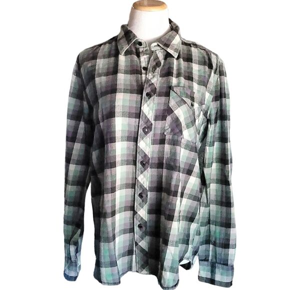 Levi’s Flannel button-down Green and Purple single pocket size Medium - Picture 1 of 12